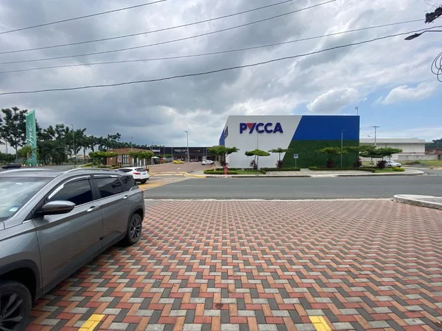 Oficina Comercial de 86.780 m² en Venta y Alquiler en La Aurora, Guayas — imagen 5