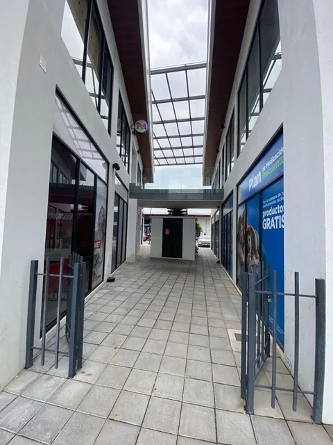 Oficina Comercial de 86.780 m² en Venta y Alquiler en La Aurora, Guayas — imagen 4
