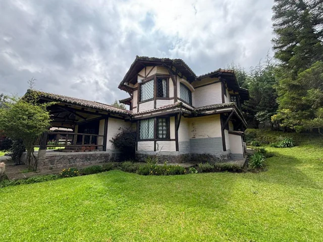 Terreno con 2 Casas de Venta en Yaruqui — imagen 5