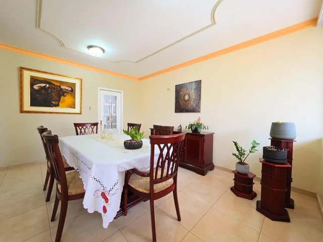 Vendo Casa, Manta 2000, de Cinco Dorm. con Acceso a Terraza, Manabí — imagen 2