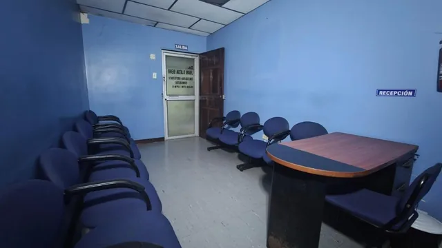 En Venta Oficina - Consultorio Centro de Guayaquil (Jkcal), Guayas — imagen 2