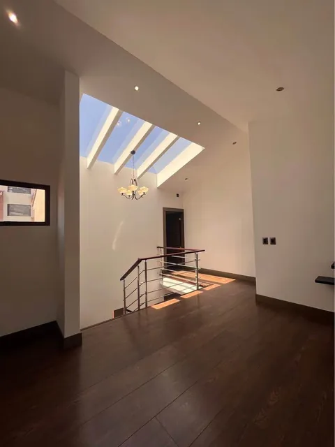 Casa de Venta Dentro de La Ciudadela de Los Ingenieros. 4 Dorm., Azuay — imagen 5