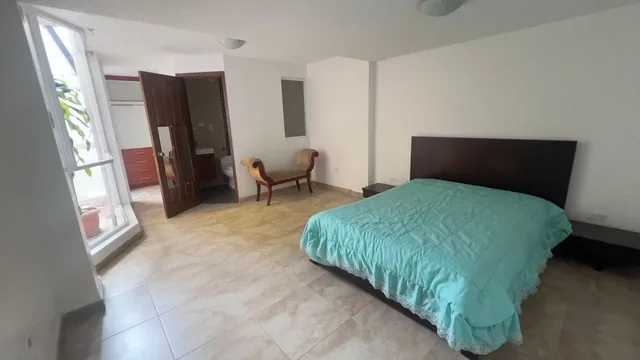 Oportunidad! Casa de Venta, 5 Dorm., Sector La Rumiñahui, Cerca Al Colegio Eloy Alfaro — imagen 2