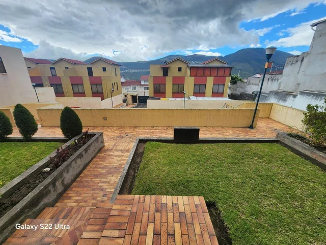 Venta Casa 4 Dorm. Carcelen 2 Terrazas 1 Patio Pergola 204 m — imagen 5