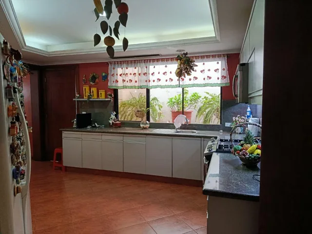 Casa en Venta en Portón de Las Lomas en Urdesa Al Norte, Guayas — imagen 2