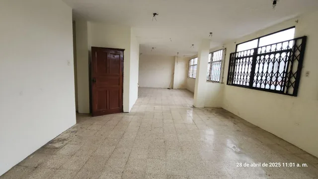 Vendo Rentera, 1 Local Amplio L, 4 Departamentos Ubicado en Calle Brasil 3313 Alfredo Valenzuela, Guayas — imagen 2