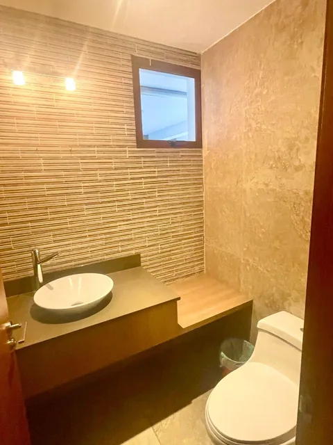 Preciosa Casa Acogedora, Amplia E Ilumcon Excelente Ubicación San Patricio, Diseño Moderno Londoño — imagen 2