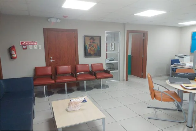 Excelente Ubicación Frente a C. C. Alban Borja C. Diaz, Guayas — imagen 3
