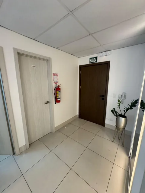 _espectacular Oficina Esquinera en Venta - Agora 21 Mall del Sol, Guayas — imagen 2