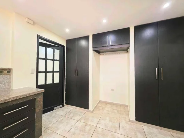 Vendo Casa en Ciudad del Sol, Remodelada 4 Habitaciones, Manabí — imagen 2