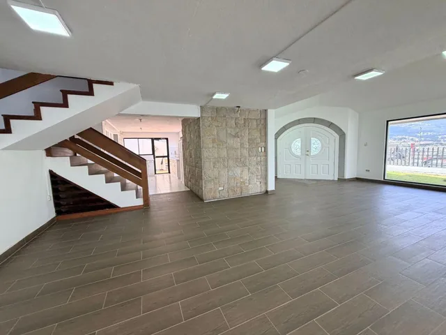 Casa en Venta Ponceano Alto Av Diego de Vásquez 450 m² — imagen 2