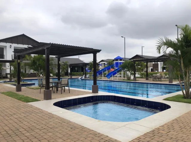 Venta de Terreno en La Urbanización Ciudad Celeste, 416 m², Samborondón, Guayas — imagen 2