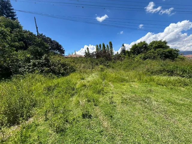 Terreno en Venta en Tumbaco Cerca Al Colegio Discovery – 2500 m² — imagen 2