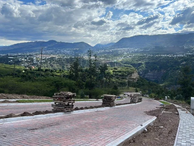 Tumbaco - Collaqui Terreno en Venta en Urbanizacion Nueva y Exclusiva — imagen 5
