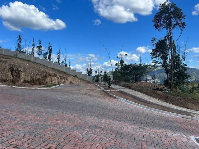 Tumbaco - Collaqui Terreno en Venta en Urbanizacion Nueva y Exclusiva — imagen 3