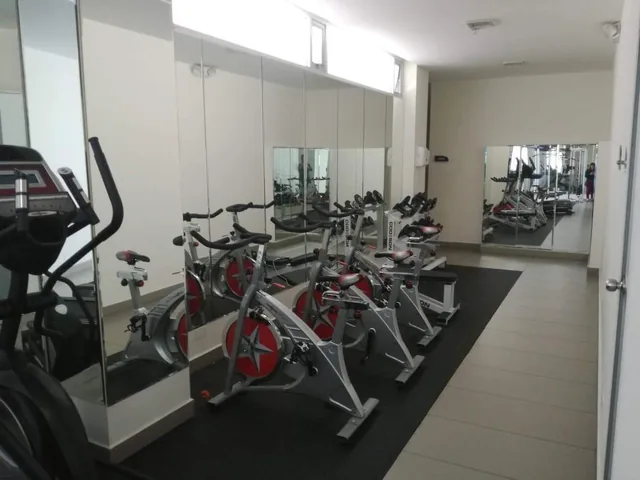 Oficina de Venta o Renta en Edificio de Lujo. Provincia de Pichincha — imagen 2