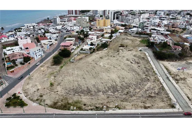 Terreno Comercial de Venta Manta Zona Sur Manabí, Manabí — imagen 4
