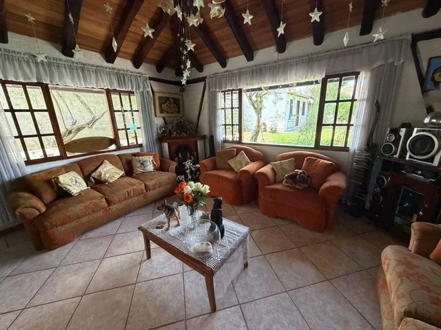 Casa en Sangolqui en Urb San Francisco — imagen 3