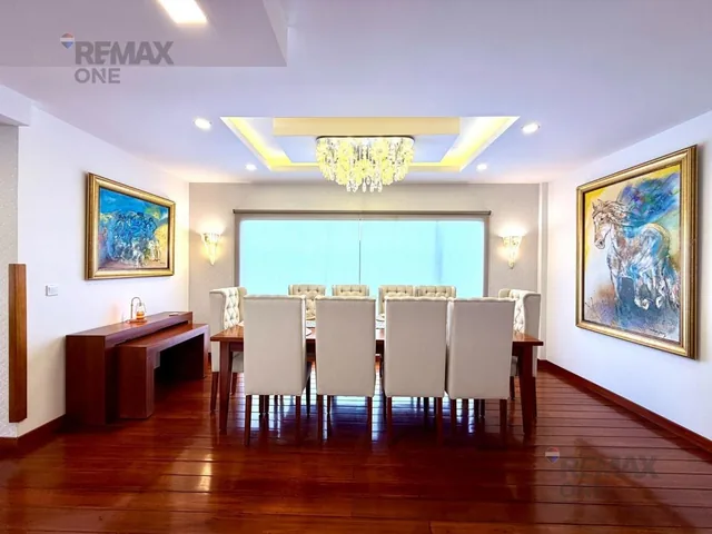 En Venta Casa de Lujo en Colinas de Challuabamba, Azuay — imagen 3