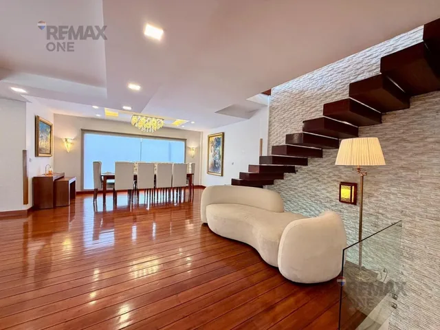 En Venta Casa de Lujo en Colinas de Challuabamba, Azuay — imagen 2
