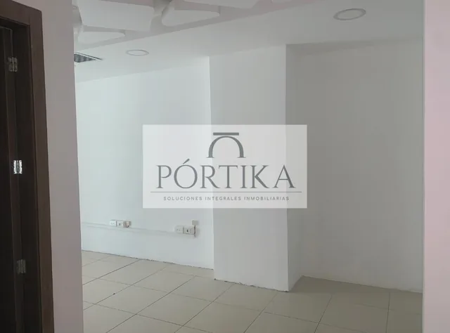 Venta Oficina con Divisiones - Emporium - Puerto Santa Ana, Guayas — imagen 2