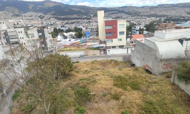 De Venta Terreno Sector Ponceano a 2 Cuadras del Supermaxi — imagen 3