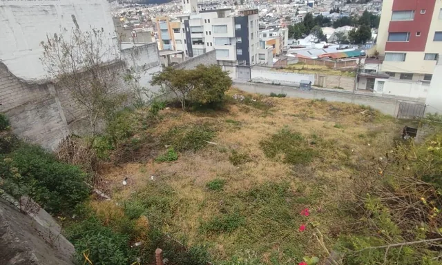De Venta Terreno Sector Ponceano a 2 Cuadras del Supermaxi — imagen 2