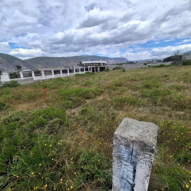 De Venta Terreno en La Mitad del Mundo - Sector Rumicucho — imagen 2