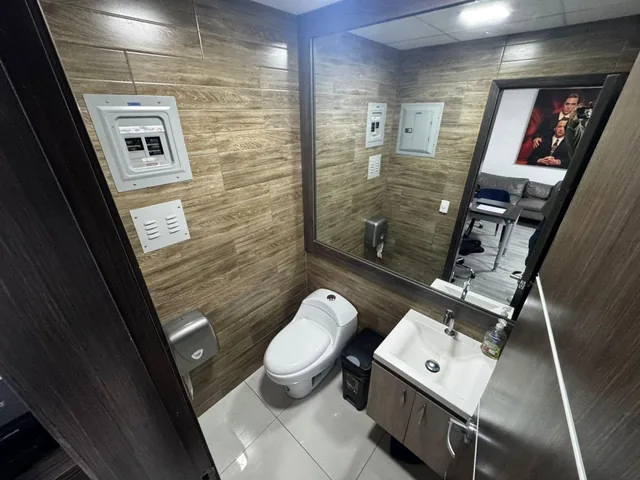 Oficina Profesional en Center, Guayas — imagen 4