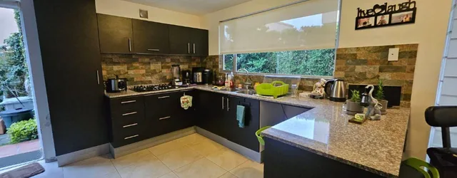 Cumbaya, Sector Colegio Menor, Junto a La Vieja Hacienda, Casa en Venta Adosada a un Solo Lado — imagen 4