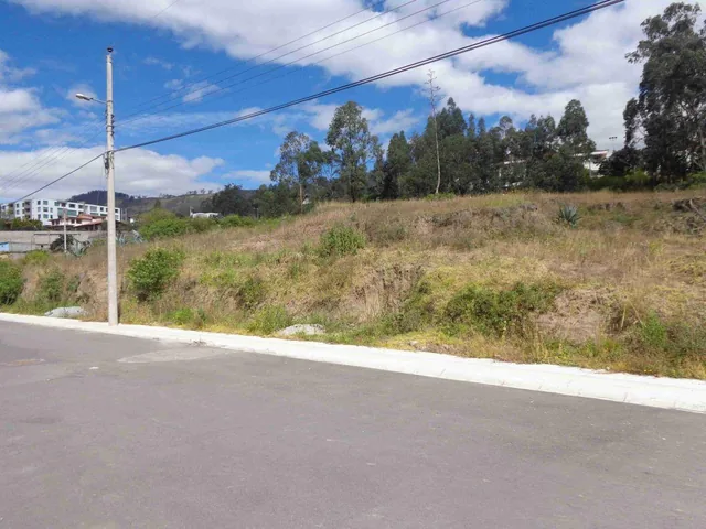 Terreno en Venta Urbanizado: Cumbayá Tras del Site Center — imagen 4
