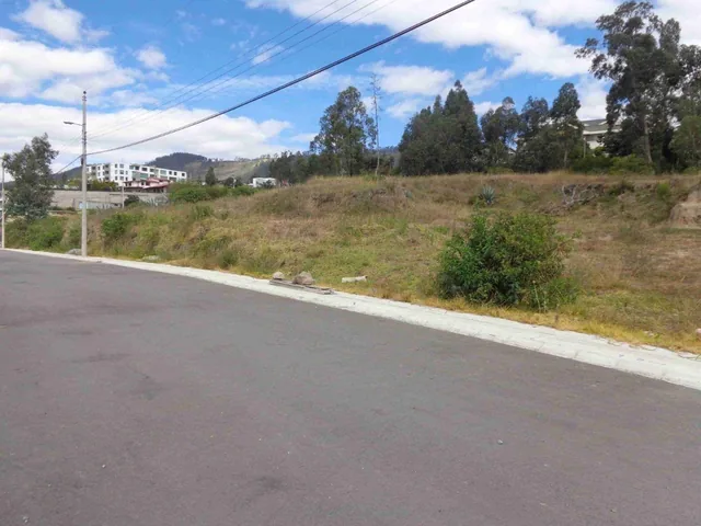 Terreno en Venta Urbanizado: Cumbayá Tras del Site Center — imagen 3