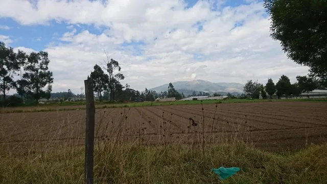 Venta de Espectacular Terreno en Pifo con Frente a La Vía Principal. Provincia de Pichincha — imagen 3