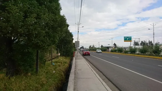 Venta de Espectacular Terreno en Pifo con Frente a La Vía Principal. Provincia de Pichincha — imagen 2