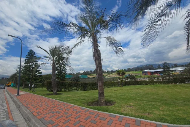 Terreno Exclusivo de Venta en Puembo | 630,11 m² | Urbanización Privada de Alto Nivel — imagen 2