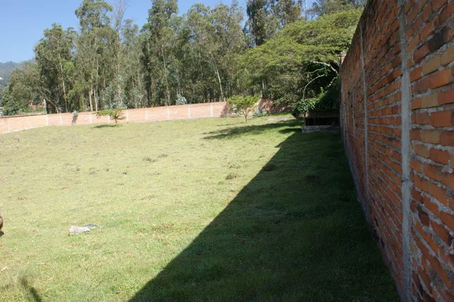 Venta - Terreno - Nayon - Quito - Sector Guayraloma — imagen 2