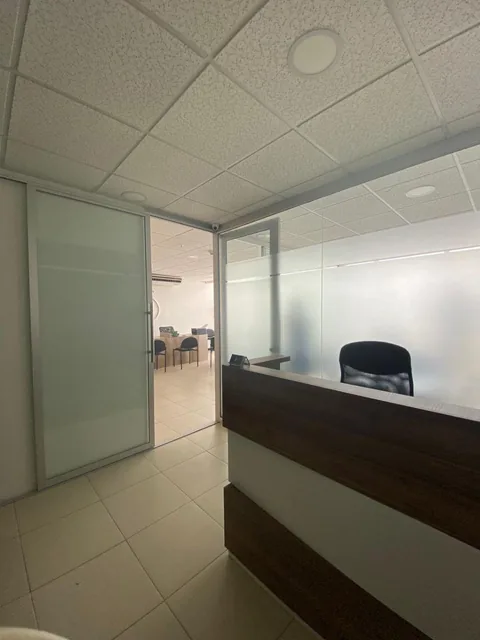Edif. Torre Bellini - Pto. Santa Ana "Vendo Oficina", Guayas — imagen 5
