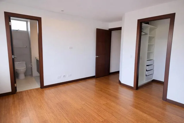 Departamento en Venta Frente a La Carolina – 100 m², Piso Alto con Vista — imagen 2