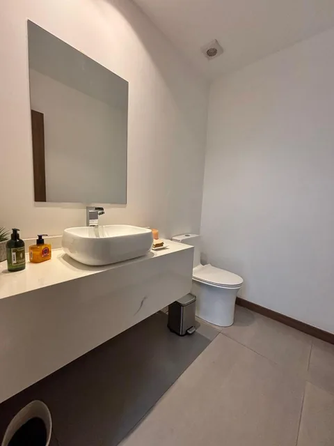 Espectacular Casa de Venta en Tumbaco — imagen 5