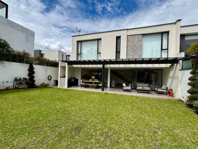 Espectacular Casa de Venta en Tumbaco — imagen 2