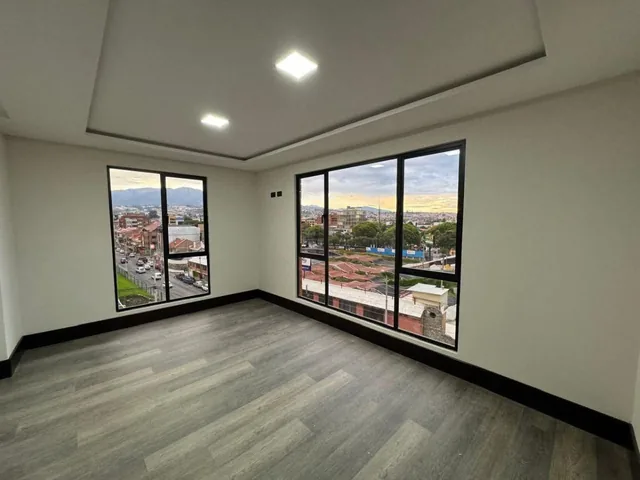 Gran Oportunidad de Inversión Departamentos de 1 y 2 Dorm. Sector Remigio Crespo, Azuay — imagen 2