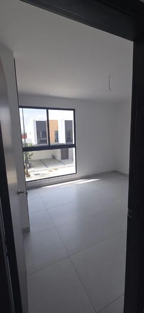 Venta Casa Estreno Cuatro Habitaciones en Urbanización La Riona Km 3 Via Samborondon, Guayas — imagen 2
