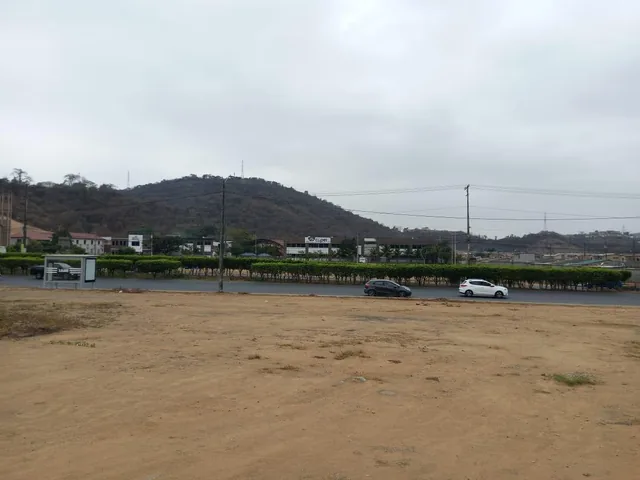 Terreno Esquinero de Venta en La Urbanización Villa Club, Uso Comercial. Guayas — imagen 5
