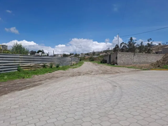 Terreno de Venta en Zabala, Calderón — imagen 5