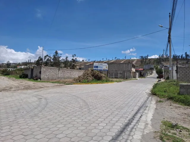 Terreno de Venta en Zabala, Calderón — imagen 3