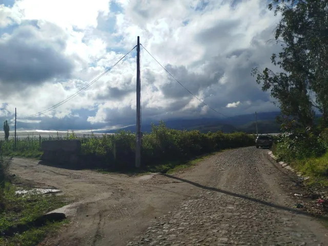 En San Pablo, con Hermosa Vista a La Laguna Se Vende, Imbabura — imagen 3