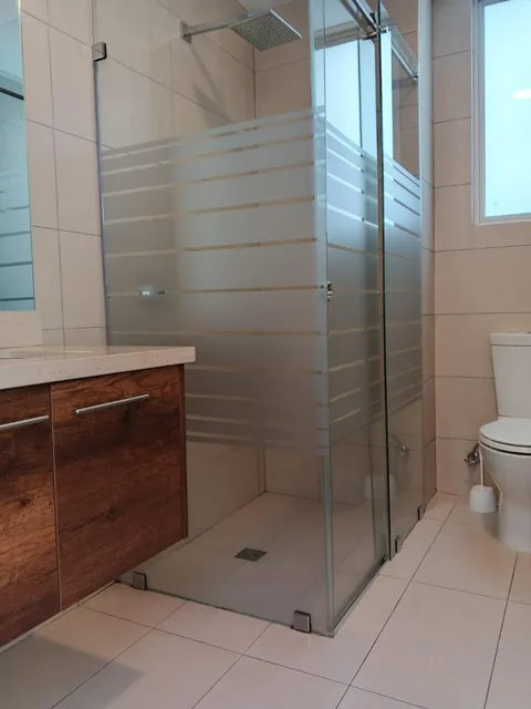 Vendo Exclusivo Dpto, 3 Hab. Hermosa Vista, Balcón. González Suárez — imagen 3