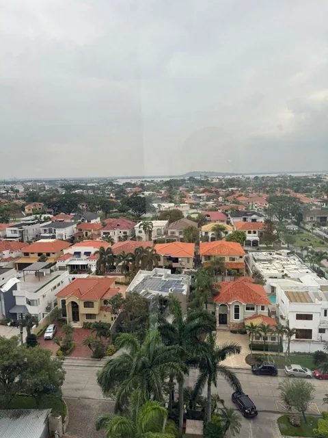 Tenis Al Rio Departamento en Venta 330 m, Guayas — imagen 5