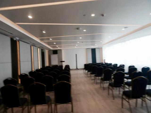Inversionistas. Norte de Guayaquil. Oficina Comercial de 248 m² en Venta, Guayas — imagen 2