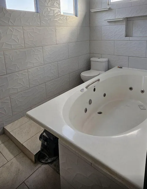 Casa Esquinera en Venta con 3 Dorm. en Urb. Matices - V. Gil, Guayas — imagen 2